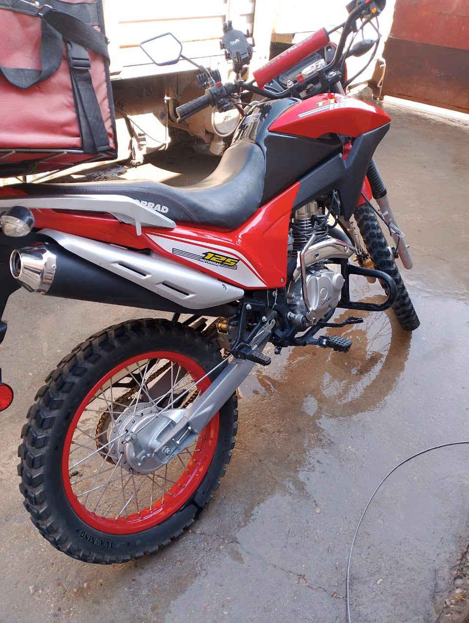 السلام عليكم لونسن قفاز 
رقم اربيل باسمي تريد تحويل تريد وكاله 
دراجه مكفوله من كلشي السعر مليون ٦٠٠ وبيهه مجال ***********
