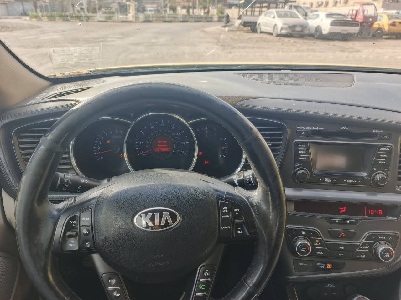 السلام عليكم
اوبتما امريكية 2013 فول بصمة بانوراما مري شفط تحكمات تبريد خلفي امامي كشنات كهرباء تدفئة استيرا تدفئة 
محرك ٢٤٠٠ بدون اي نتقيص او تبخير 
صدر خلفي امامي خير من الله 
نواقص بسيطة بية تبريد نقص غاز بانوراما اتشكل بل فتح 
بسمي سنوية ورقم كلة جديد 
هيئة نقابة مصفرة سعر ٩٠ بية مجال قلبل 
مكانة بغداد 
سونر موجود وكلشي واضح 
‏‪***********‬‏
