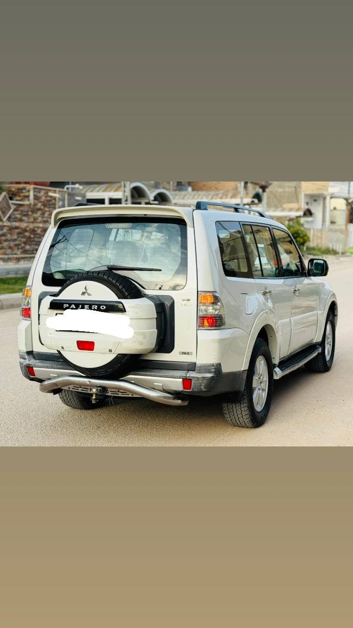 سلام عليكم للبيع باجيرو حبتور  كفاله عامه 2008 رقم بغداد دولي بسمي صور سونار موجوده
تحويل مباشر فول مواصفات أعلى فئة مواصفات فول واحد ع واحد  حجم 3000السياره مكفوله  
عامه
عله واضع الشركه معروفه خليجي السياره جديده مال جناي فورويل  كشنات جلد  كهربائي دتفئه تبريد  اشارة بل مري شفط تحكم ستيرن ثلاثا جها فتحه  تبريد ثلاث قطع حساسات خلفيه زاد ثلاجه تخم تاير كير مكينه حداديه خير من الله سياره جديده السعر122 بيهه
 مجال 
مكان السياره بابل
***********
