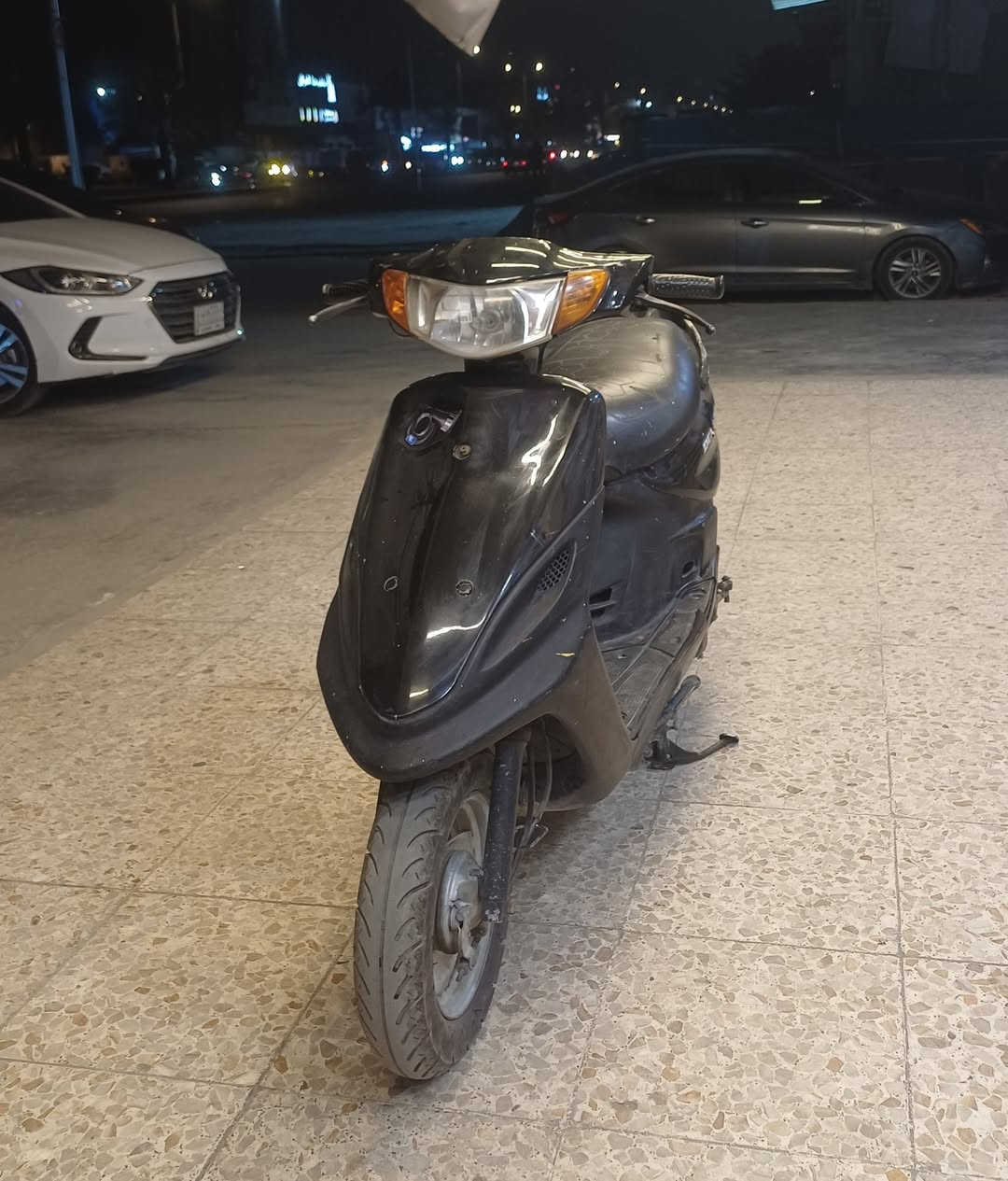 للبيع ماكس قجمه بيه لاستيك ولف كلشي شغل بيه سلف وهندر السعر ٣٥٠ والله لو ممحتاج مابيع شراي يتواصل ويايه اتصال  تحياتي ***********
