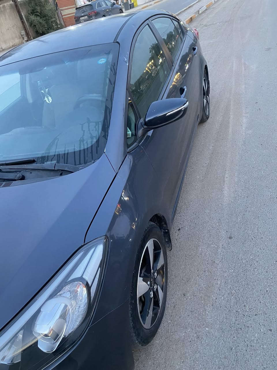 فورتي موديل 15
🔴مابيهه نقص كير مكينه 
🔴تدفئة تبريد
تفاصيلهة بالصور
مكاني بغداد الزعفرانية
***********
السعر ١١٣
