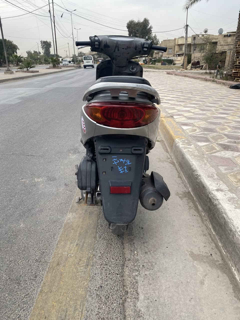 بريز كابريتر كامله كفرات بلادي مكينه خرسه شلعه و معدل حلوه اورقها موجوده كهربائيه شغاله 
المكان بغداد الخطيب الزراعي 
***********
