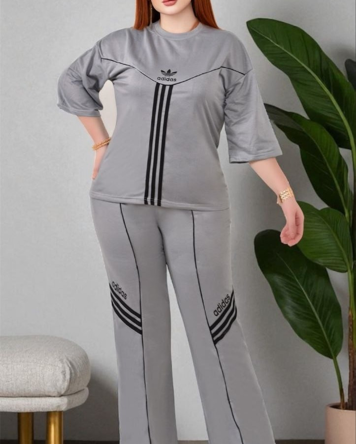 تراك رياضي  Adidas 

خامة توفيليس شرط الفحص 

 L. XL. 2XL. 3XL.

متوفر درزن ومفرد
#تراك_adidas #تراك_نسائي #واسط_كوت #صويرة #طواريج


**إذا كنت صاحب هذا الإعلان وتريد حذفه لأي سبب، رجاءا أرسل رسالة إلى الدعم الفني**