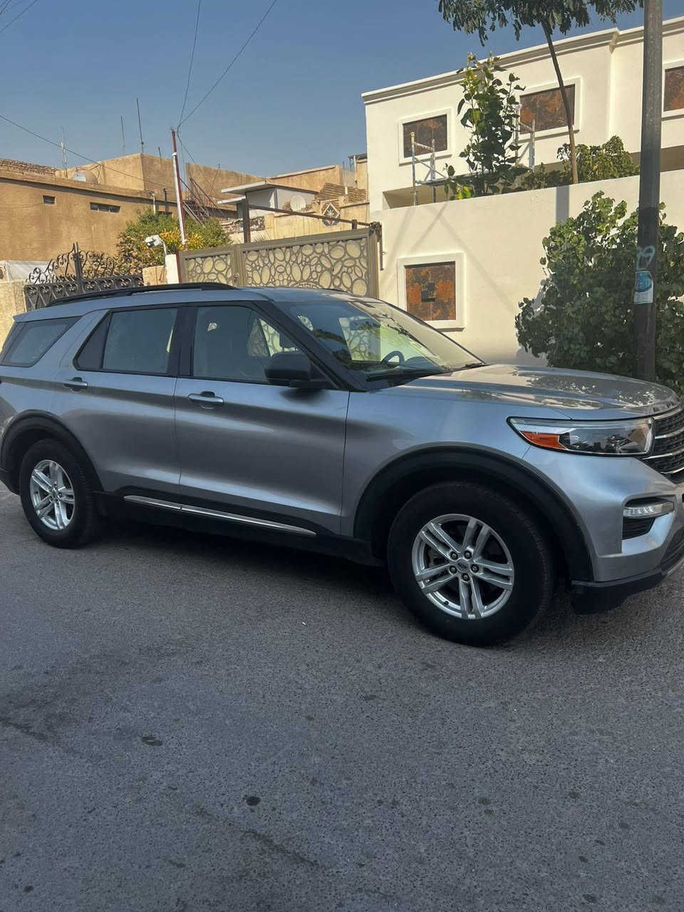 للبيع او مراوس حسب القناعة فورد اكس بلور موديل 20 حادث سطحي جانبي وبسيط بجم كبس شركة و صندوق كبس شركة سيارة جاهزة وجديدة بالعافية للياخذها تخم تاير جديد بصمة تشغيل ابواب بصمة هندر بصمة تشغيل عن بعد صندوق كهرباء شفط 7 راكب سياحي رادرات نقط عمياء خمس وضعيات قيادة لايت زنون اتو ستارت اتو هولد اتو ستوب كراسي كهرباء جلدكامرة دوارة حساسات رادرات شفتات سترين حساسات كير ماوس طيارة شاشة كبيرة و هواية مواصفات رقم اربيل تحويل ثاني يوم مكان السيارة بالاعظمية للاستفسار واتساب *********** أتصل واستفسر تحياااااتي للجميع واية الررزق للجميع
