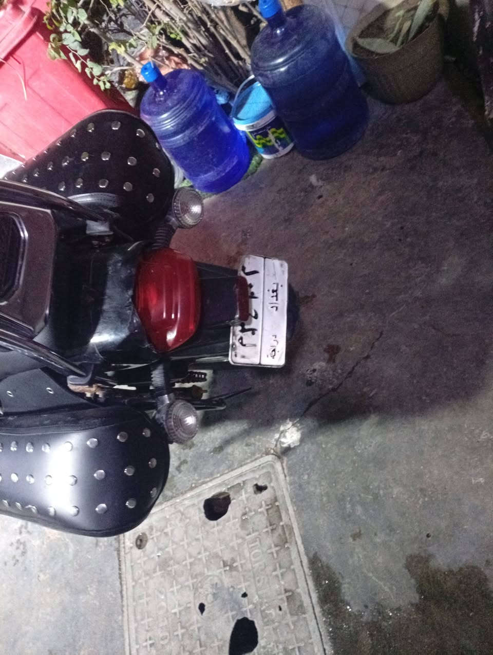 السلام عليكم دراجه هندي للبيع رقم وسنويه بغداد تحويل ثاني يوم دراجه شغاله كامله اي خلل مابيه مكاني بغداد الجديده سعره دراجه مليون ونص وبيه مجال لطيبين   ***********
