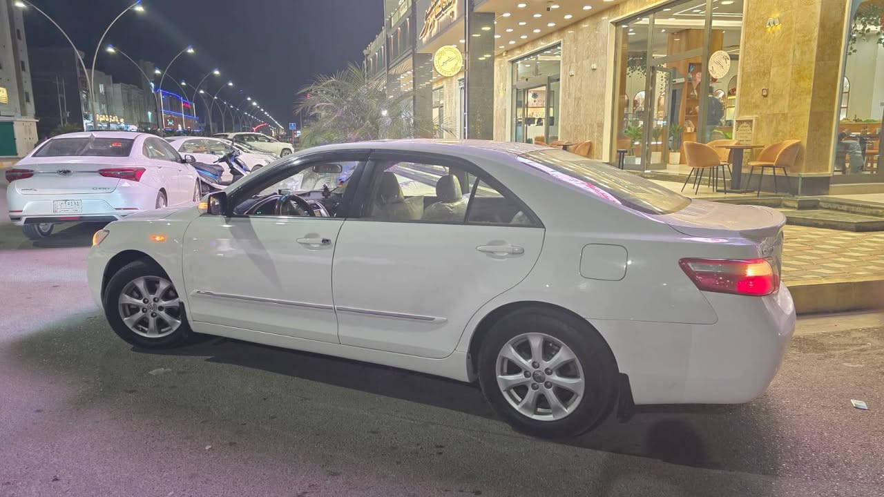 سلام عليكم 
كامري للبيع 2009 فول مواصفات مكفوله من الصبغ ول تبديل عدا بارد باب السايق 
السعر125 المكان الرمادي التائميم 
رقم 📱 الهاتف ***********
