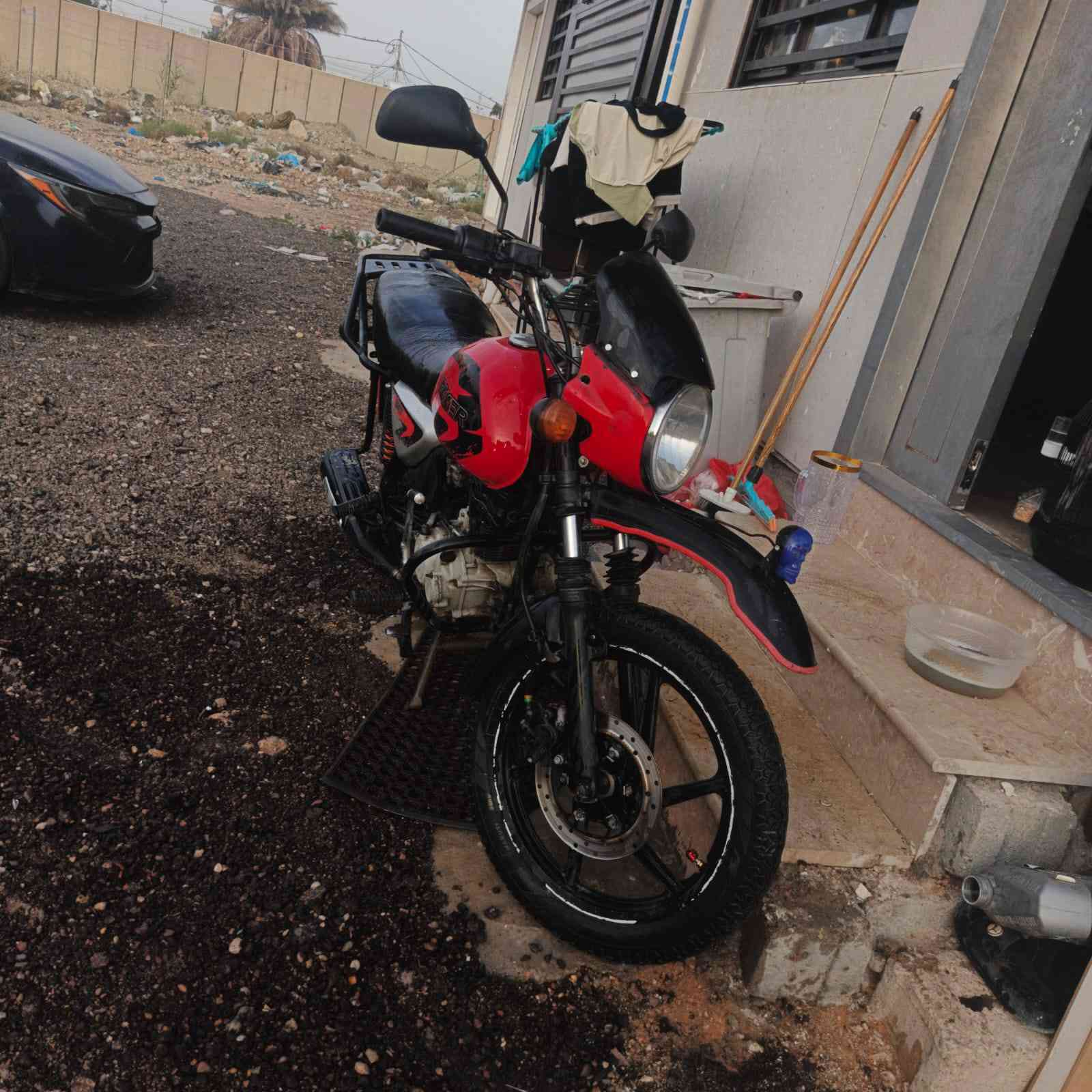 بوكسر للبيع مستعجل مستعجل السعر 750 بيها اوراق كامله الدراجه نضيفه خير من الله يرادلها تعديل فقط المو شراي لا يتعبني عندي ضرف ومستعجل ع بيعتها***********  متواجد وتساب وخط
