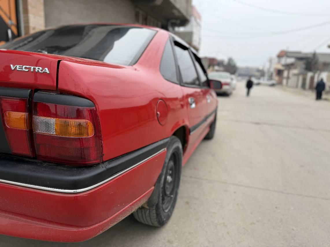 بەناوی خوای گەورە 
ئۆپڵ مۆدێل 1992 مەکینە 18 گێڕ عادی ئاڕمی پلاستیکی سلێمانی  ئاڕمو ئەوەلیانت موسو بڕاوەی بەشەرت مەکینەی تازە تەعمیر کراوە سڵایت کاڕەبای کامل مەزبوت 30 گەڵاو مەعمەلەیە کەم شوێن سەیدسادق ژ.م *********** السليمانية, العراق
