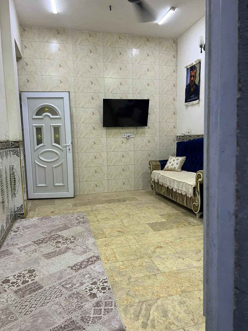 السلام عليكم بيت للبيع  100 متر بناء حديث في المعوقين اول فرع بابو رشاد ثالث بيت طابو زراعي ٢٥.   كامل خدمات ماء وتبليط وكهرباء   طابق ونص وكامل التفاصيل في الفديو
*********** 
***********
السلام عليكم بيت للبيع  100 متر بناء حديث في المعوقين اول فرع بابو رشاد ثالث بيت طابو زراعي ٢٥.   كامل خدمات ماء وتبليط وكهرباء   طابق ونص وكامل التفاصيل في الفديو

