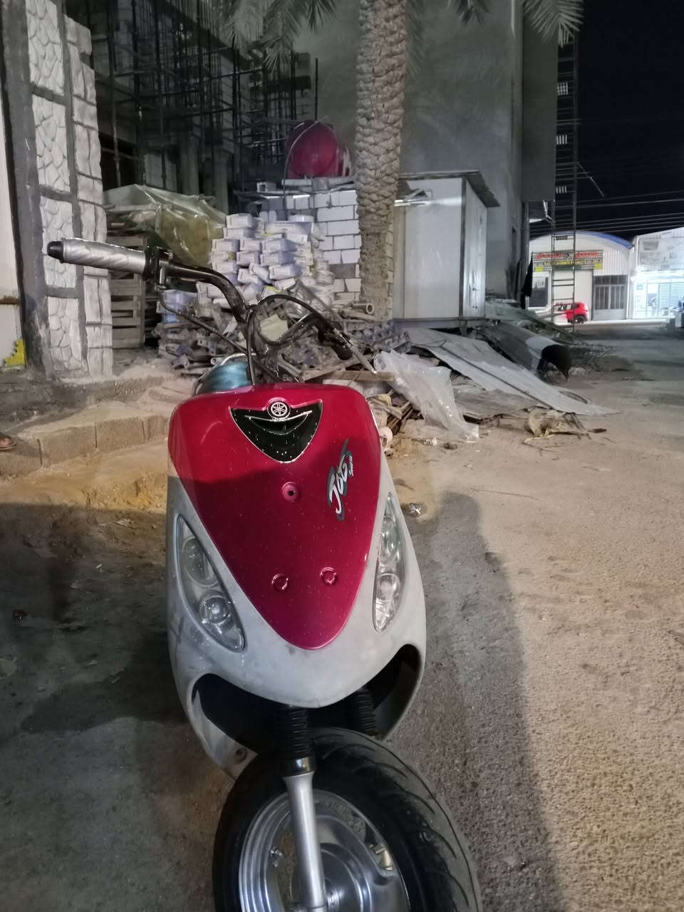 سلام عليكم شباب دراجه ماكس قچمه للبيع دراجه كامله من كفرات من عينه بوشه 55 معدل وشلعه تخبل السعر 600 وبيها شوي مجال لطيبين مكاني بصره ابي الخصيب الرقم *********** واتساب فقط
