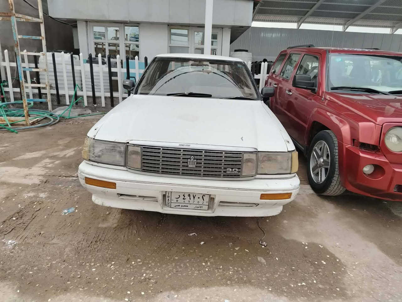 سلام عليكم سيارة هارتوب كير ومكينة خير من اللة. حدادية بجيس تخم تاير جديد كهربايات شغالة كلهة  تراييهة الربيل لاصبغ لا ضربة مكفولة سيارة بسمي مكفولة موديل 90سنوية ال28ما صاقطة مو شراي التعبني 33وبيهة مجال بصيط حسب الجية ***********
