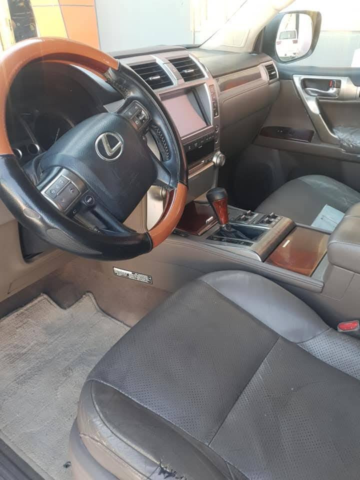 للبيع لكزز برادو موديل ٢٠١٢ خليجي بريمي ٨ سلندر حجم المحرك ٤٦٠٠
رقم بغداد جديد انكليزي مع هزه ومفحوصه لغاية ٢٠٢٩
المواصفات:
رادار +حساسات +جكات رفع +موازنة ميلان
شاشات عدد ٣
مكفوله محرك مع الكير 
السيارة بيه صبغ قطعتين اثر شخوط باب مع جاملغ خلفي الجهه اليمنى
الكراسي الامامية كهربائية مع تبريد وتدفئة
تشغيل عن بعد مع بصمتين 
دخول ذكي مع ترحيب
كشنات جلد
كتلوك مع العده الاصليه
زراكات اضويه 
تبريد ٣ قطعة 
السعر (٣٠٠ ) وبيه مجال بسيط 
الاستفسار الاتصال بالرقم ***********
مكان السياره الديوانية
