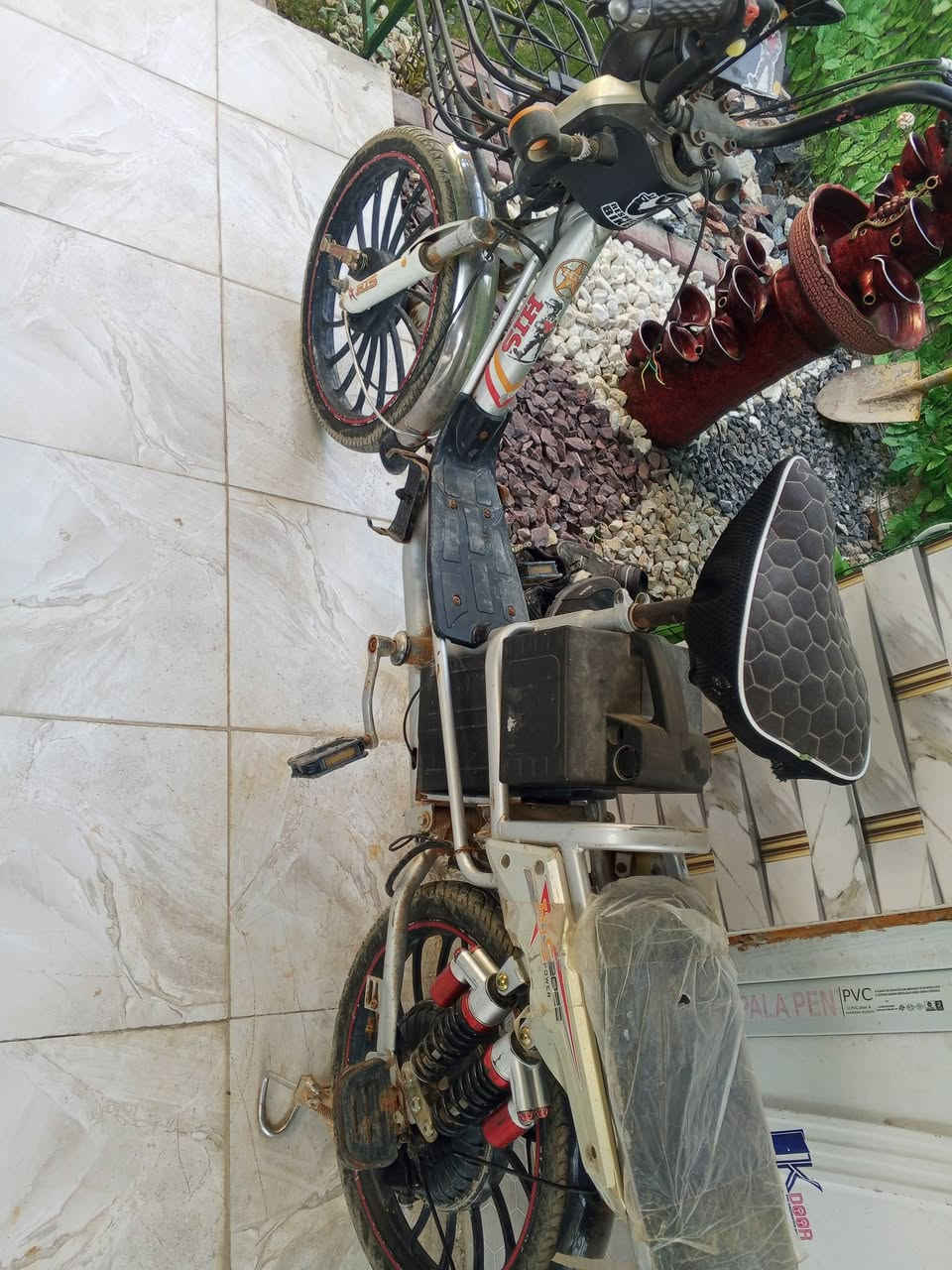 مراوس بنسكل عادي اخوان شحن نضيفه بطاريات جدد بس نقص كهربائي مااعرف شبيه واير فالت مااعرف عنوان حله


**إذا كنت صاحب هذا الإعلان وتريد حذفه لأي سبب، رجاءا أرسل رسالة إلى الدعم الفني**