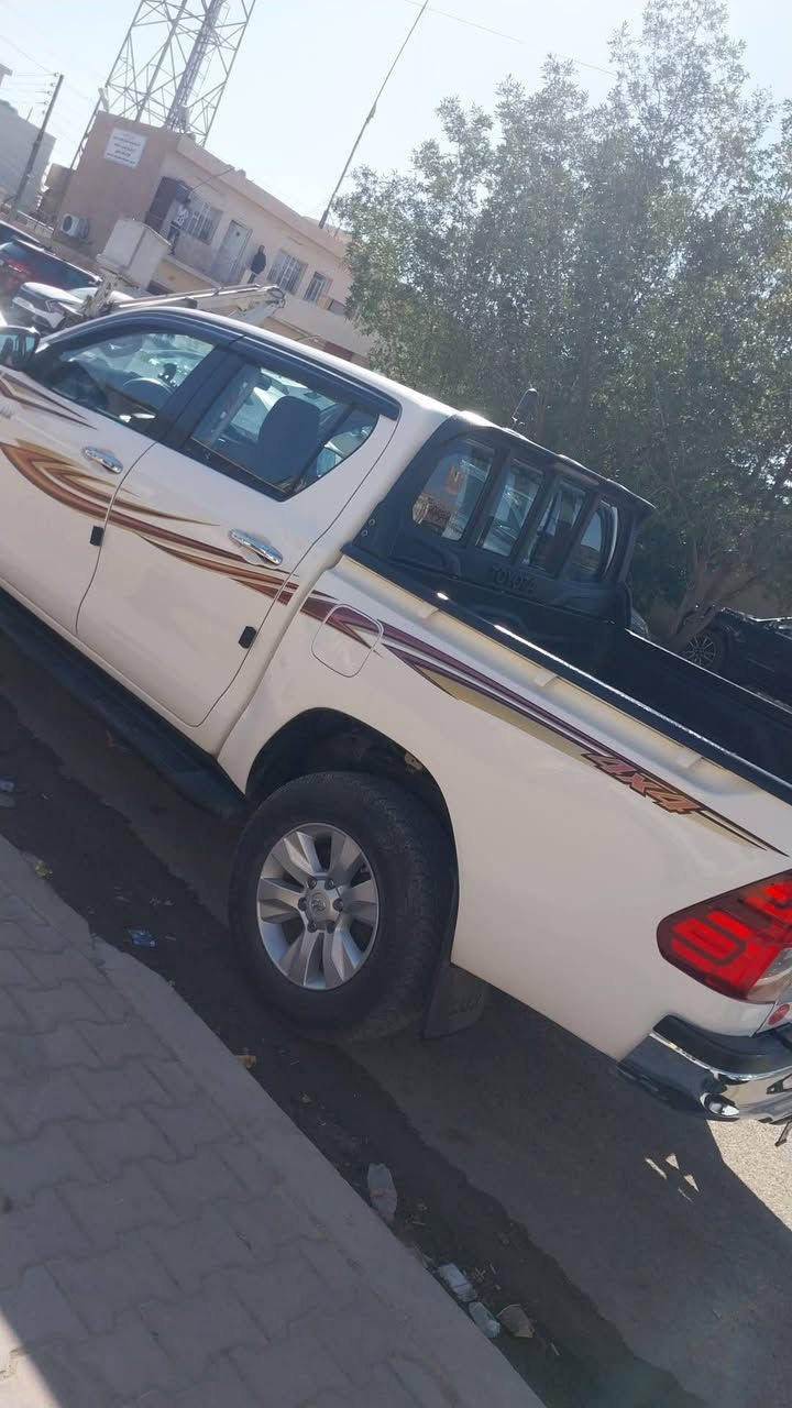 سلام عليكم البيع و مراوس فورويل هايلوكس ساز كفاله منضومت غاز موديل١٨ رقم انكليزي بسمي سيارة جديدة محرك كير جدد وتماتيك  رقم *********** مكان بغداد المدائن ***********سعر ٢٦٥ وبيها مجال

