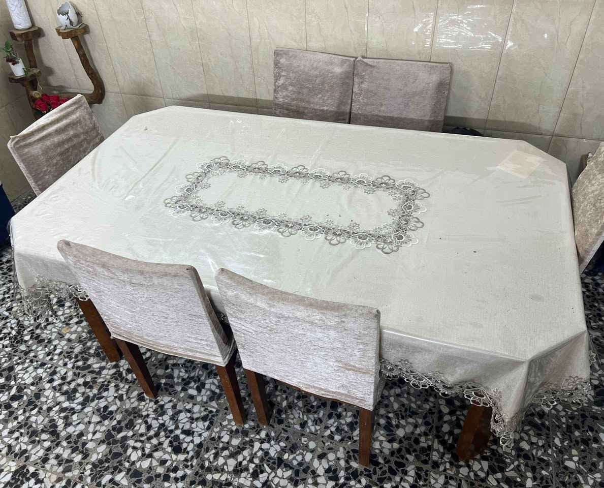 ميز طعام للبيع صاج وياه 6 كراسي كلش حلو ونظيف سعره  150 المكان بغداد


**إذا كنت صاحب هذا الإعلان وتريد حذفه لأي سبب، رجاءا أرسل رسالة إلى الدعم الفني**