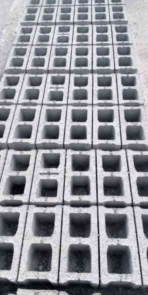 ***********السلام عليكم يوجد لدينا بلوك درجه اولى وليس العادي
اسعار مناسبه الف بلوكه تصفيط اب 650 واصل داخل بغداد  للاتصال*********** ومتوفر واتساب
