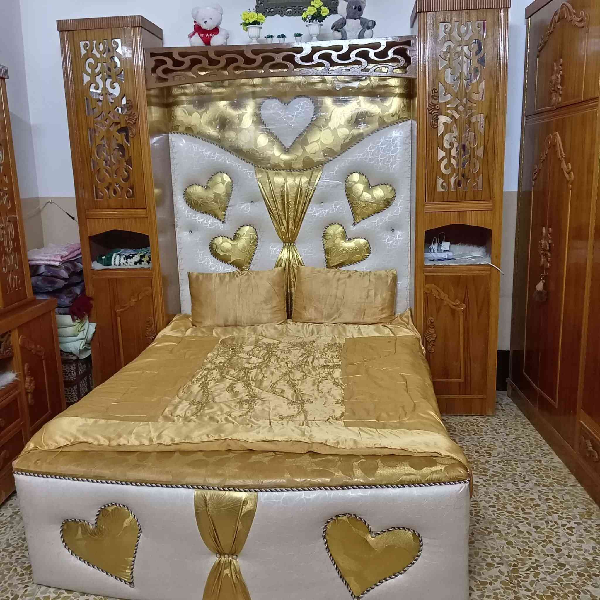 قرفه جديد حيل. السعر مليون 200بيهه مجال


**إذا كنت صاحب هذا الإعلان وتريد حذفه لأي سبب، رجاءا أرسل رسالة إلى الدعم الفني**