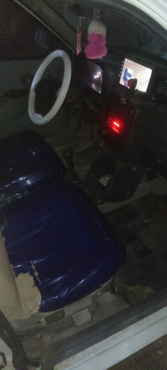 سايبه ٢٠٠٩ كير محرك كله جديد تبريد شغال الون ابيظ مراوس او بيع السعر ٣٠ ورقه *********** مكان السياره كربلاء المقدسة
