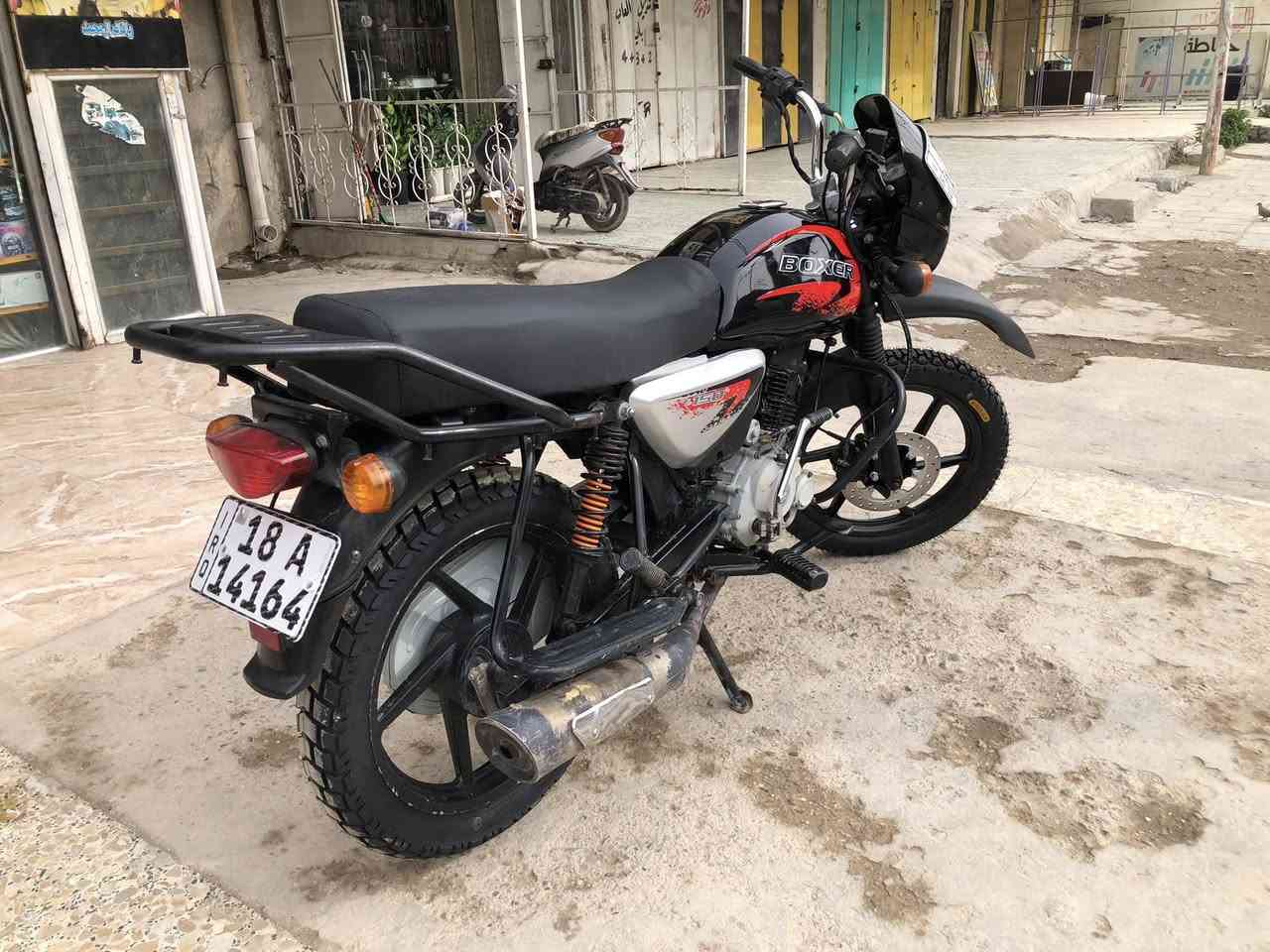 سلام عليكم بوكسرموديل ٢٢مسجله بل سنويه ٢١نفس الصوره جديده دراجه اي نقص مابيها جديده بسمي تحويل ثاني يوم بسمك مكاني بغدادحي الامين الثانيه السعرمليون و٩٠٠بيها مجال لشراي ***********
