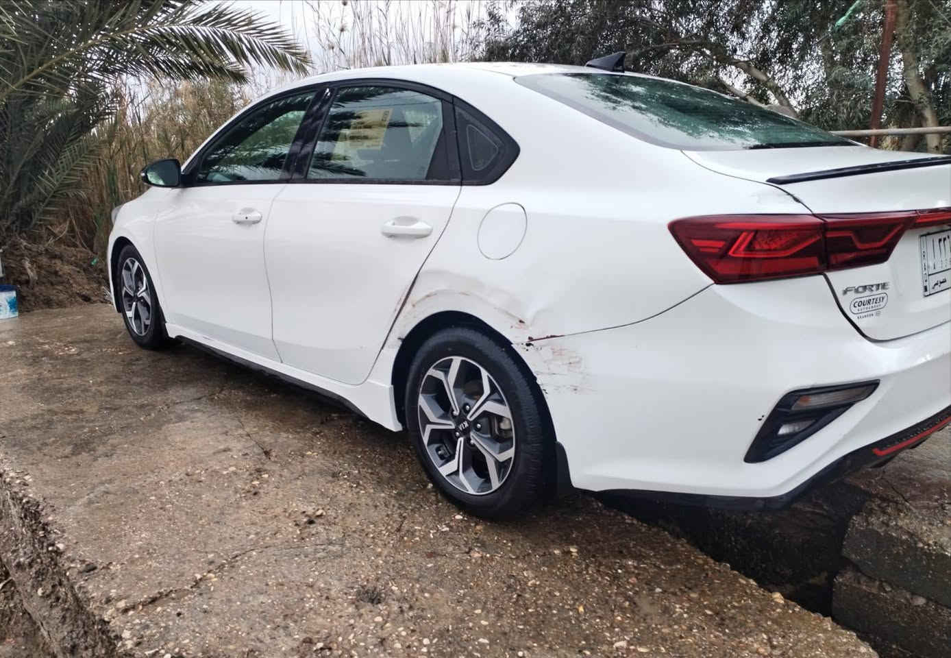 بعد التحية 
للبيع او المراوس 
كيا فورتي موديل 20 رقم مثنى معوقين وكالة عامة مواصفات جي تي لاين فول مواصفات صورة حادث مرفقة بالمنشور مكان السياره السماوة 
السعر 109 
*********** واتساب
