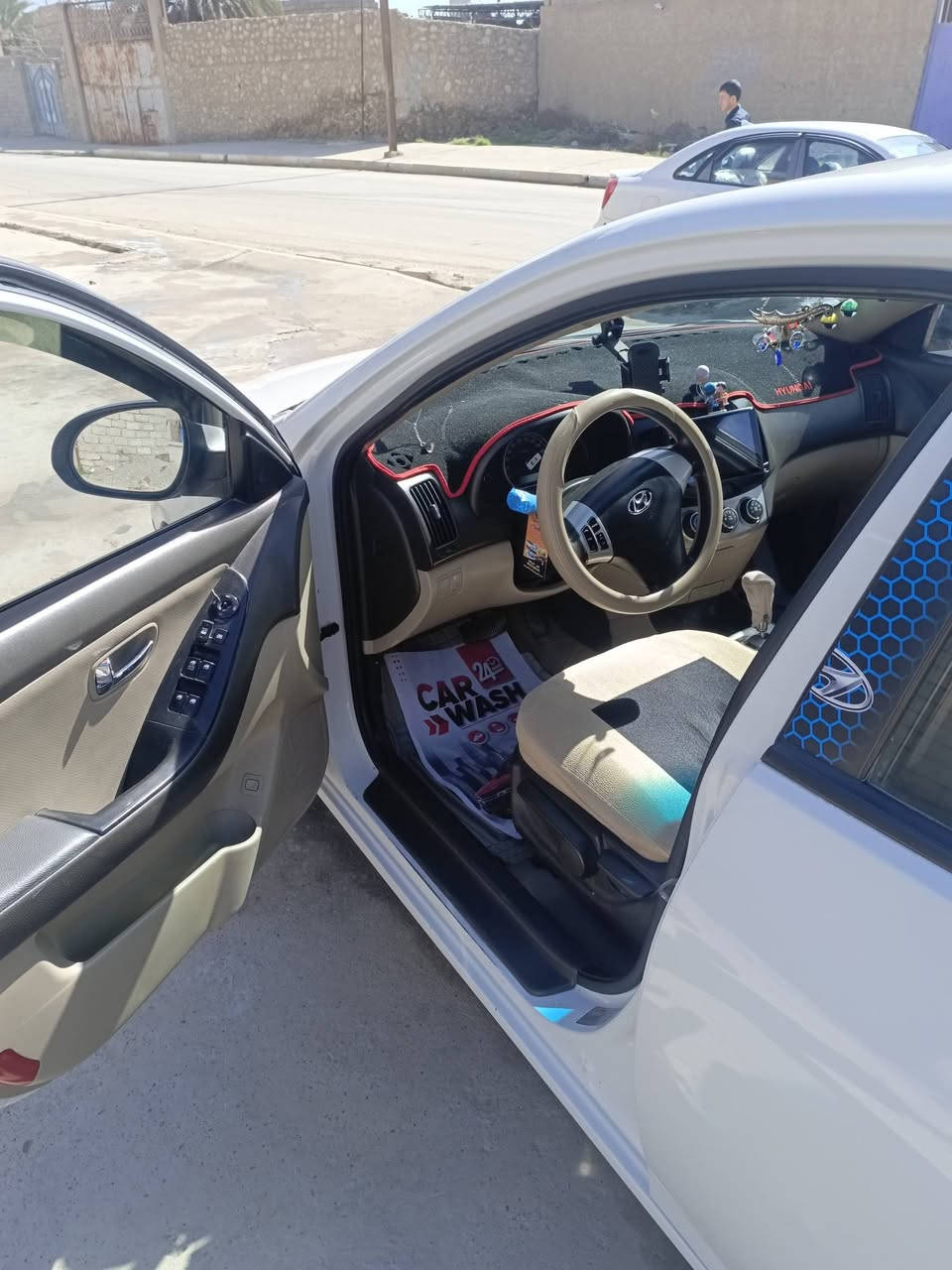 النترا 2011 رقم اربيل كوبون بانزين موجود مرتبة السيارة 
الجاملغ الامامي السكن بي صبغ ومكينه بيها بخار السعر 110 بي مجال قليل ***********
