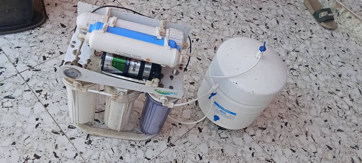 متوفر اغراض بيت منزلية صوبات نفطية عدد 2 مغ فلتر تصفية اصلي مع مايكرو ويف مع براد ماء مع دراجة هوائية سعر الحاجة 
الفلتر ب45 الف
الصوبة الكبيره ب85الف والصغيره ب70 الف 
الميكرو ويف ب40 الف والبراد ب40 الف
الباسكل ب75 الف وعندي مبردات عدد2 سعر الوحدة ب100 الف وكل الحاجات شرط الشغل والنظافه مكاني كركوك شراي اتصل وتدلل ***********
