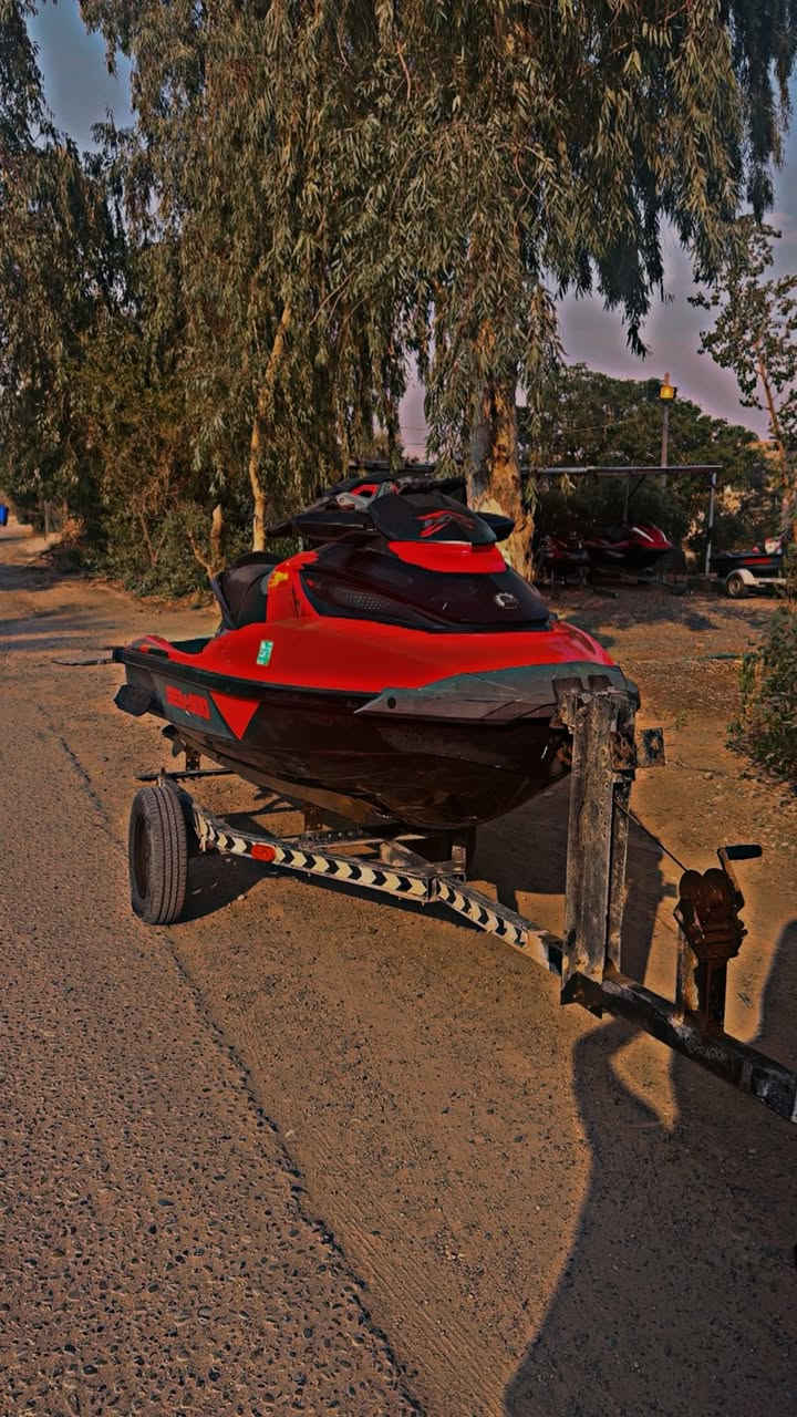 لبيع جتسكي سيدو موديل 2016 مكفول كفاله عامه شرط الفحص مكفول من الكسر جتسكي بلادي مملعوب بي كلش نضيف شغال 120 ساعه مكان الجتسكي بتكريت 
الاستفسار ***********
