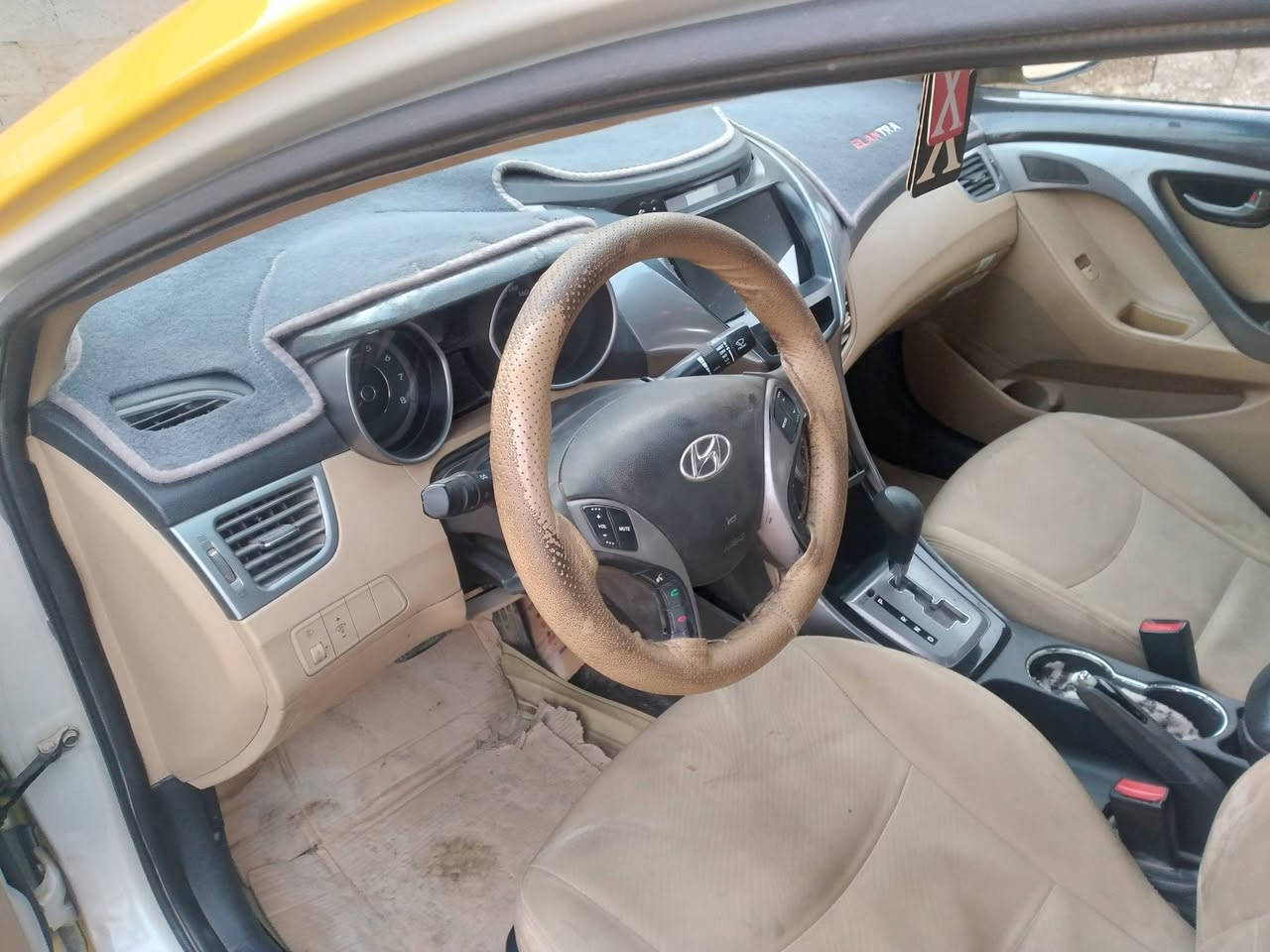 السلام وعليكم النترا للبيع 2013 رقم انكليزي سنوية جديدة تحويل مباشر كير مكينه تدفئة تبريد شغاله سيارة كامرا بلوتوث اشاير بالمري للإستفسار اكثر اتصال على الرقم: ***********
مكاني بعقوبة ديالى السعر : 105وبي مجال
