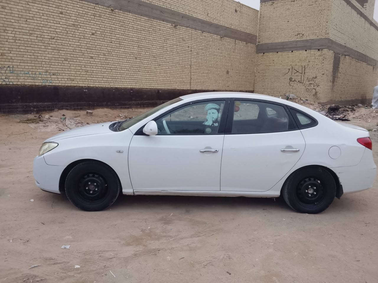 السلام عليكم النترا للبيع 2007 سياره خليجي جير مكينه خير من الله حداديه خير من اللهه الاستفسار عن الرقم *********** السعر 93
