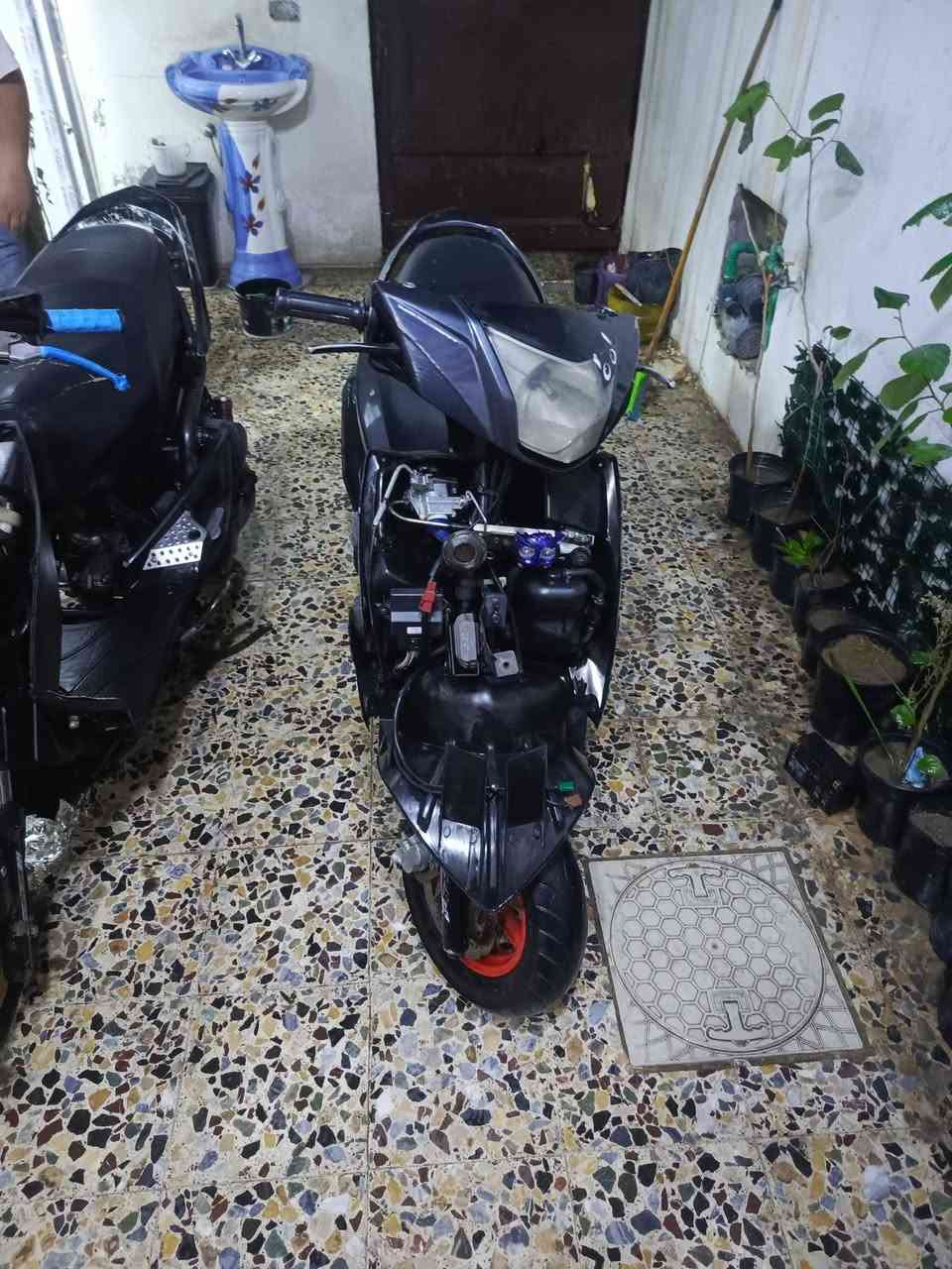 السلام عليكم جي تي ار للبيع
دراجه  دخانه خفيفها بيها يعني بداية كومه 
وبيها نوزل تعبان اما الباقي كلة تمام الدراجه شلعة تشك الكاع شككك والمعدل آلة فول الدراجه تنباع عل هل حطه مثل ما موضح بل صورة 
سعر 475
عنواني بلديات 
رقمي *********** بي فقطططط واتساب
