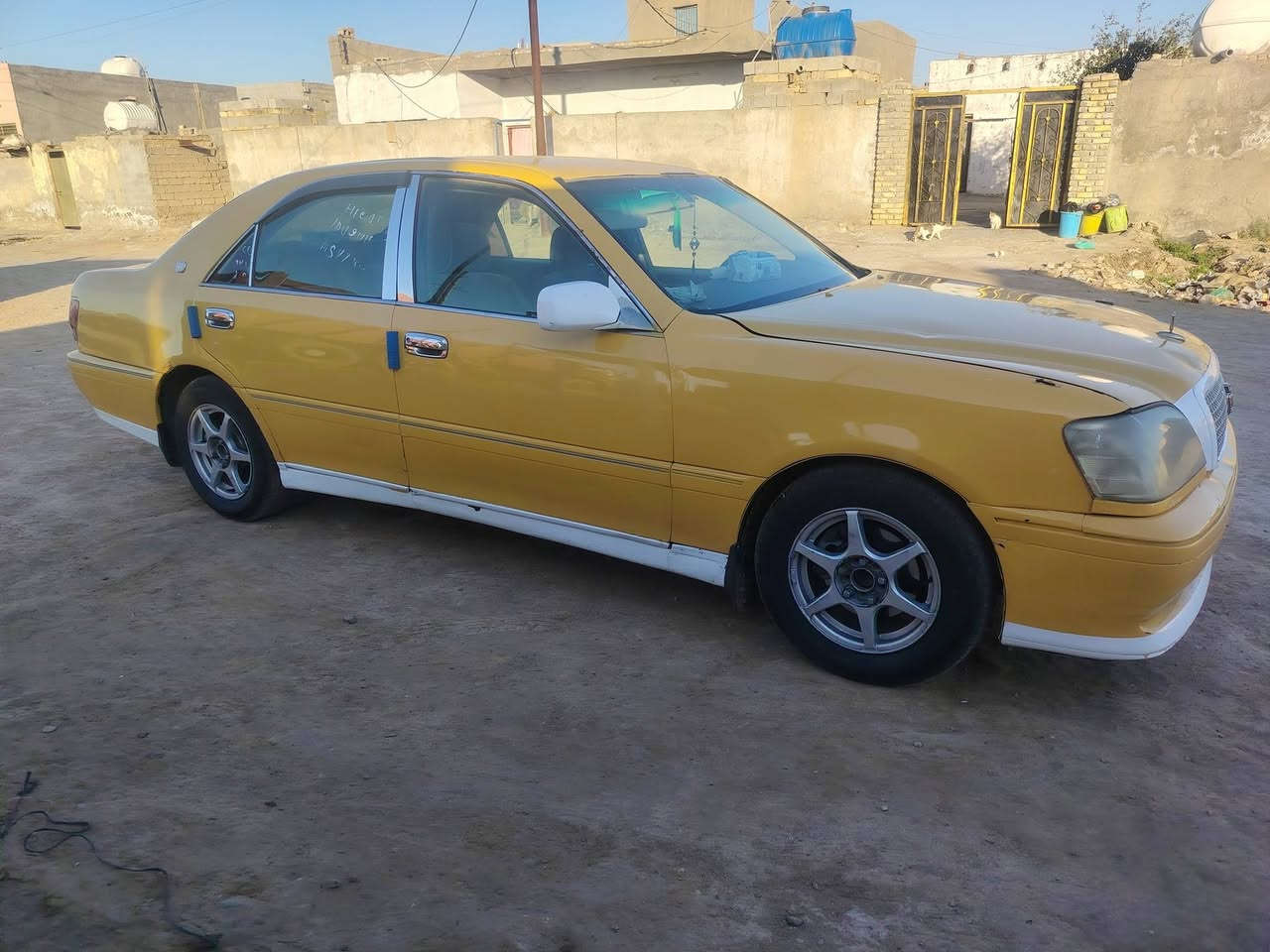 سلام عليكم
ملكه للبيع موديل 2005 كصه 

رقم بغداد احمر وكاله فقط 
مكينه و كير جدد حداديه حلوه 
تخم تاير جدد سياره جاهزه من كلشي
مكان سياره ميسان كميت انتصل و دلل
***********
