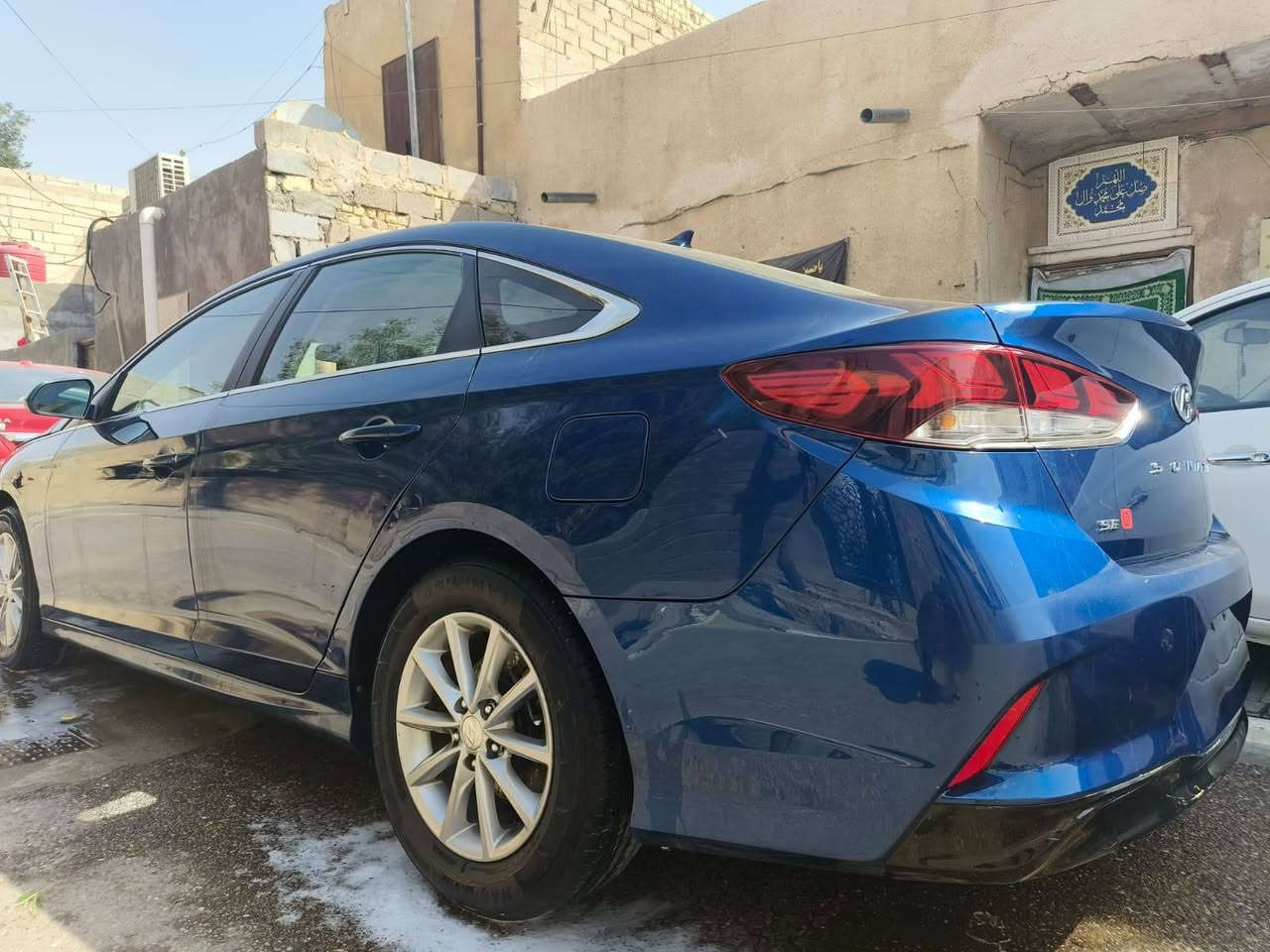 سوناتا 2018 SE امريكي مكينه 2.4
حادثها فقط جاملغ ايسر وبيها قطعتين اكلير بنيد وباب  بدون شواصي بدون دواخل بدون ايرباك  العنوان المعقل السعر 126للاستفسار *********** البصرة, العراق
