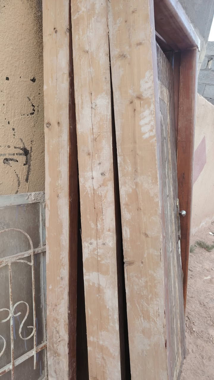 للبيع شيلمان عدد 22 الثقيل بابا خشب عدد 3 تسكام الثقيل باب حديد شبابيك تواصل واتساب *********** اواتصال
