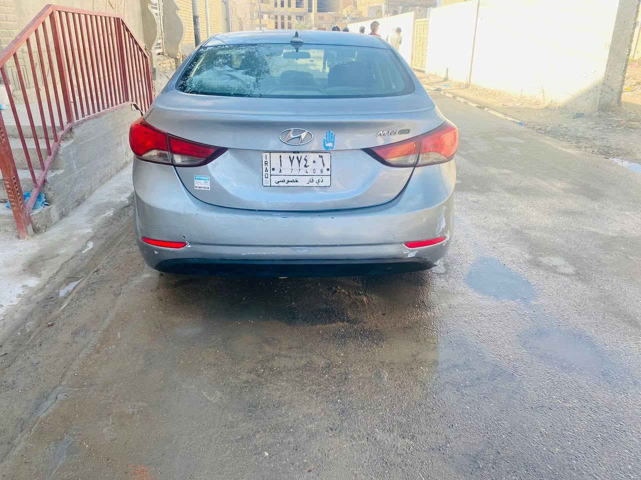 السلام عليكم
 سياره النترا ٢٠١٦
 رصاصي فضي ماشيه 125
 وارد أمريكي ضربه قبق صندوق 
تبريد شغال
حره سنويه بأسمي مداور ثاني يوم
سعره 116 وبيه مجال
***********
