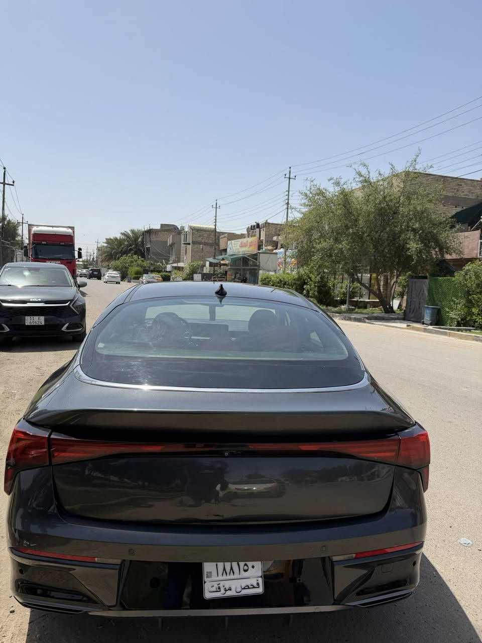 سلام عليكم 
كي فايف 2025
دخول جديد بدون لوحات
عداد المسافه 14000وقابل لزياده
حادث السياره بنيد تبديل نفس لون 
صبغ جاملغ امامي وخلفي وقبق جنطه 
السعر ١٥٠ وبيها مجال 
مكان السياره بغداد الدورة شارع الطعمة 
للاستفسار واتساب 
***********📞
