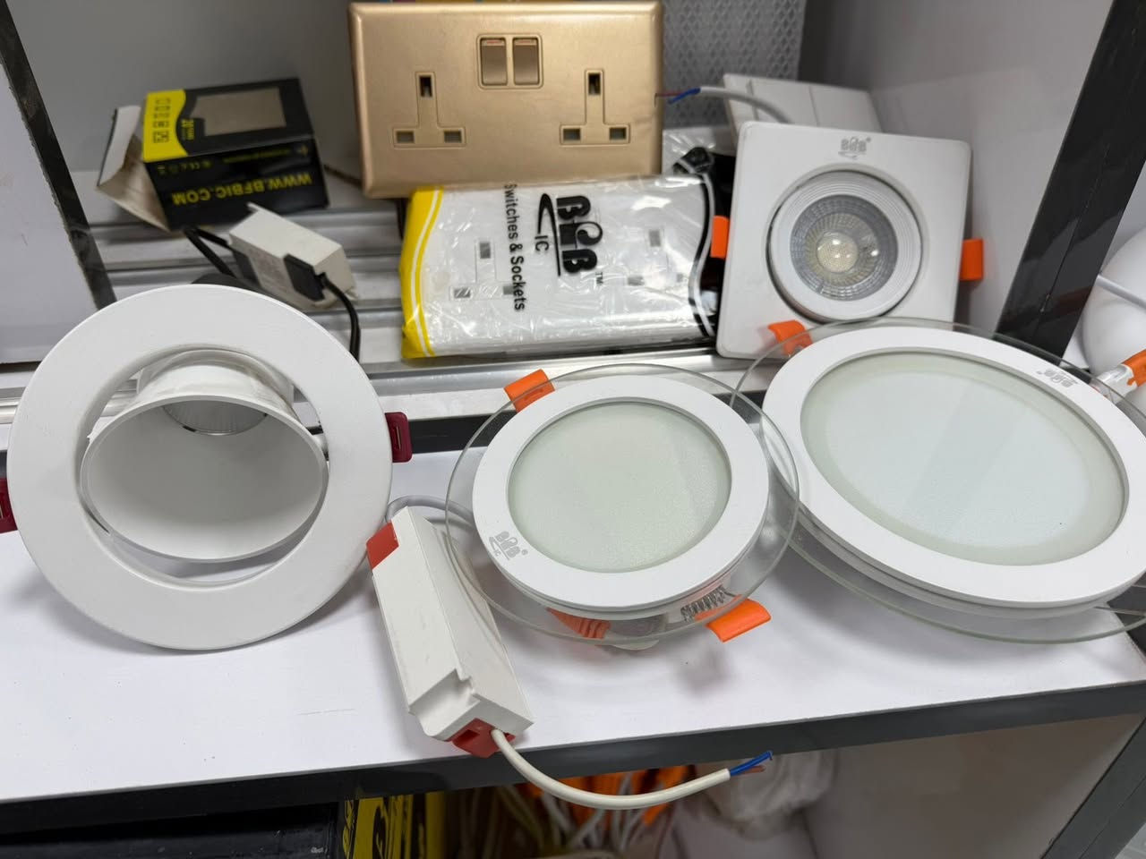 منتجاتنه درجى اولى اصلي ضمان ٣ سنوات للاستفسار ***********
