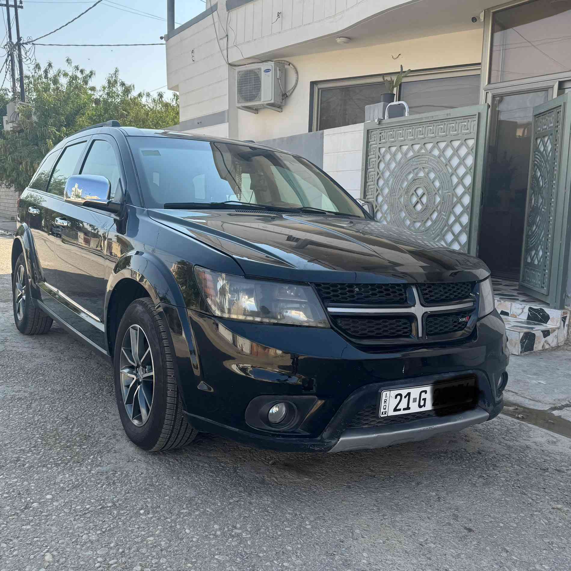 سلام عليكم 
سياره جورني 2016
محرك 6  /3600
رقم سليمانيه الجديد بسمي  السنويه لغايه 2030
مكان السياره كركوك 
كشنات جلد 
سبعه راكب
ابواب والصندوق والتشغيل كله بصمه
تشغيل عن بعد 
الابواب شعار 
تبريد مركزي
تحكم ستيرن
كأمره خلفيه
شاشه زغيره
كشن الساىق كهربائي 
گير محرك بشرط
————————
الضرر مالها جاملغ السكن والبونيد والبدنه مال جاملغ مبدله هاذذحادث امريكة وناشر صورته

بل عراق الجاملغ الخلف السايق مبدل بس القبق ماله مابي دواخل ولا معجون فقط الجاملغ مبدلين القبق ماله

السياره كلشي ذكرت بيها  سعرها 118  ورقه 
مكانها كركوك   ***********  إذا مرارس  بسياره  سعرها اقل
