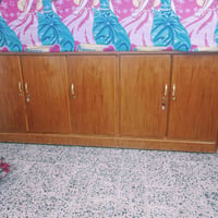 صندوق للبيع سعر مناسب جديد مسمعل قليل  07740189050