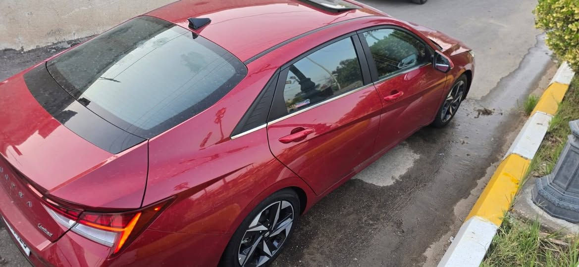 سلام عليكم 
النترا موديل 23 امريكي رقم بغداد ليمتد معروفه مواصفات الليمتد اعله فئه فول مواصفات حادث بنيد فقط مبدل اصلي نفس لون شواصي لغود كفاله ماشيه سياره 65mi سياره جديده تبريد تخم تاير حداديه كله جديد ***********
