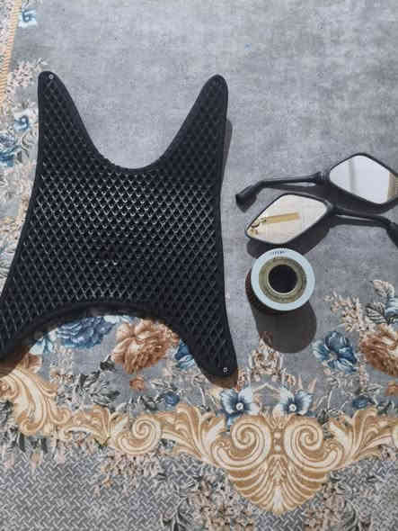 السلام عليكم شباب اغراض مال ماكس اصليه قاعيه مرايات وفلتر مال ماكس اللي يريدهن يراسلني لو على هذا الرقم☎️***********
