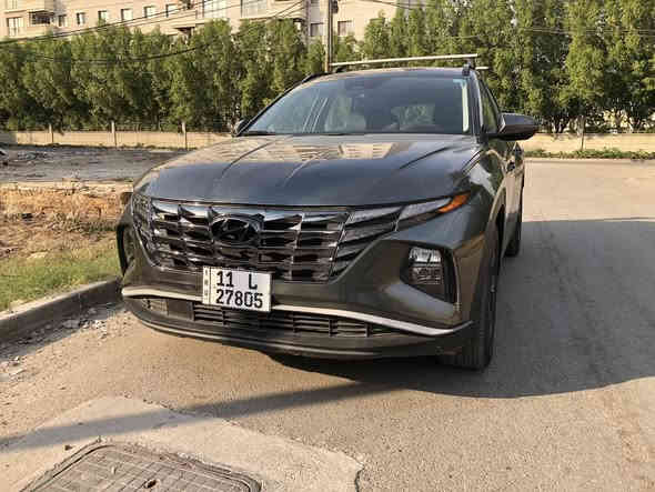 ‎هواندي توسان وراد امريكي موديل 2022
فول 1/1 لمتدد  السعر 183ورقه وبيها مجال للجاد بالشراء 
               بيع او مراوس 
صور الحادث مرفقه مع المنشور 
———————————————-
‎ 
‎رقم بغداد الدولي باسمي تحويل ثاني يوم  شرط
حادث حافة وبداية البنيد ومعدل بارد بدون صبغ السيارة بدون دواخل بدون ايرباك 
————————————————
‎المواصفات •
‎* محرك 2500  
‎* بصمة 
‎* كشنات مخمل
‎* فتحه سلايت
‎* بصمة ابواب
‎* ترحيب عند الاقتراب
‎⚡️* صندوق كهرباء 
‎* تحديد مسار
‎* حساسات 
‎* شاشة كبيرة 
‎* كامرة دوارة
‎* كروس مثبت سرعة
‎* كشنات تدفئة 
‎* كشنات السائق والراكب كهرباء
‎* مري اوتو وعاتم
‎* نقطة عمياء
‎* قطعتين تبريد
‎* انظمة قيادة درايف مود ( سبورت ، ايكو ، نورمل ) 
‎* شاشة اعطال
‎* شاشة تدعم ابل كاربلاي
‎* اوتو هولد
‎* نظام نزول منحدرات
‎* شاحن لاسلكي
‎* لايتات لد زنون
‎* تشغيل عن بعد 

‎السيارة نظيفة جداً وعالخير للياخذها 
ماشيه 27 الف ميل 
—————————————————***********📞
‎ 📍 العنوان بغداد حي العدل
