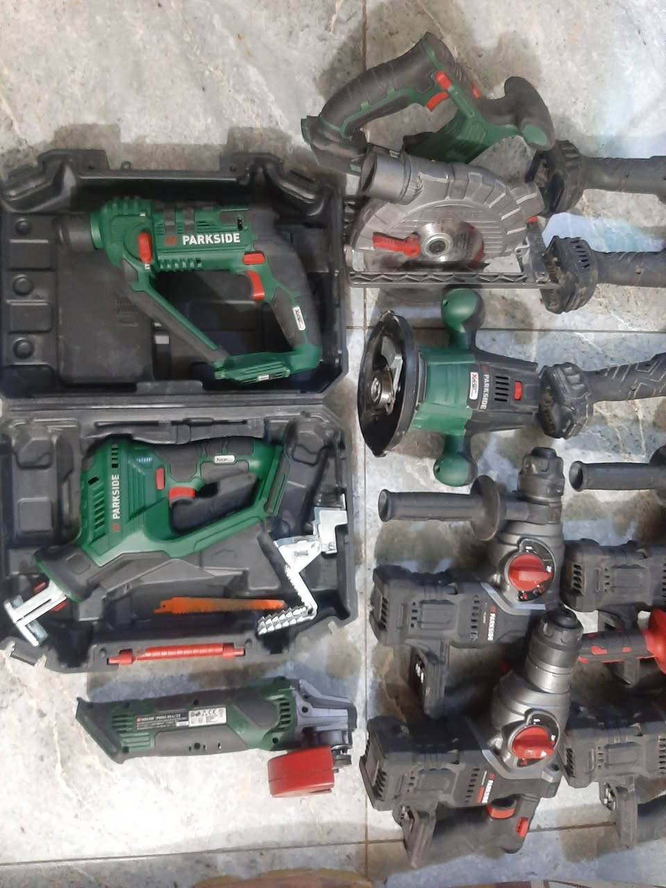 للبيع / شلعه
بغداد / الحرية
***********
