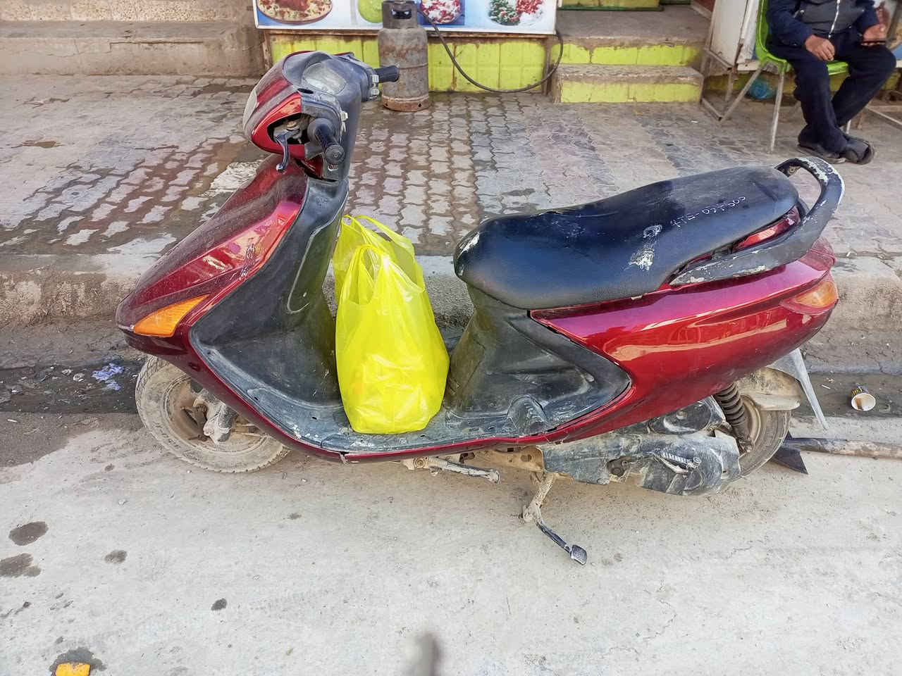 معايزه اي شي انكر وروح مفتوحه مره وحده ولفات وزنجيل مكان ديوانيه سعر 350
***********
