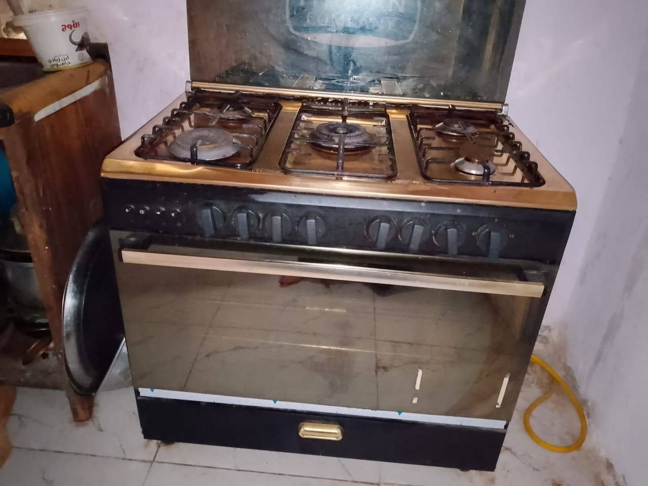 طباخ 5 عيون جديد كلش مستخدم سبوع اصلي ايطالي السعر ٢٥٠ وبي مجال للشراي


**إذا كنت صاحب هذا الإعلان وتريد حذفه لأي سبب، رجاءا أرسل رسالة إلى الدعم الفني**