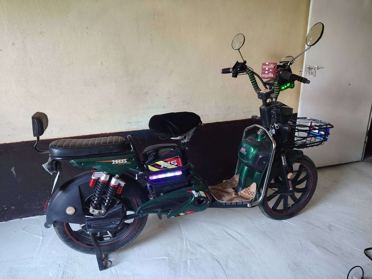 ب 300 وبي مجال مكان بغداد ***********
