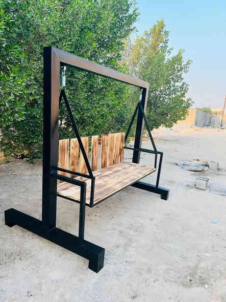 مرجوحة للبيع حديد ثقيل طولها 190cm العرض 200cm تحمل 4 نفرات سعرها 225الف مكاني البصرة الزبير رقمي *********** متوفر اتصال خط وواتساب
