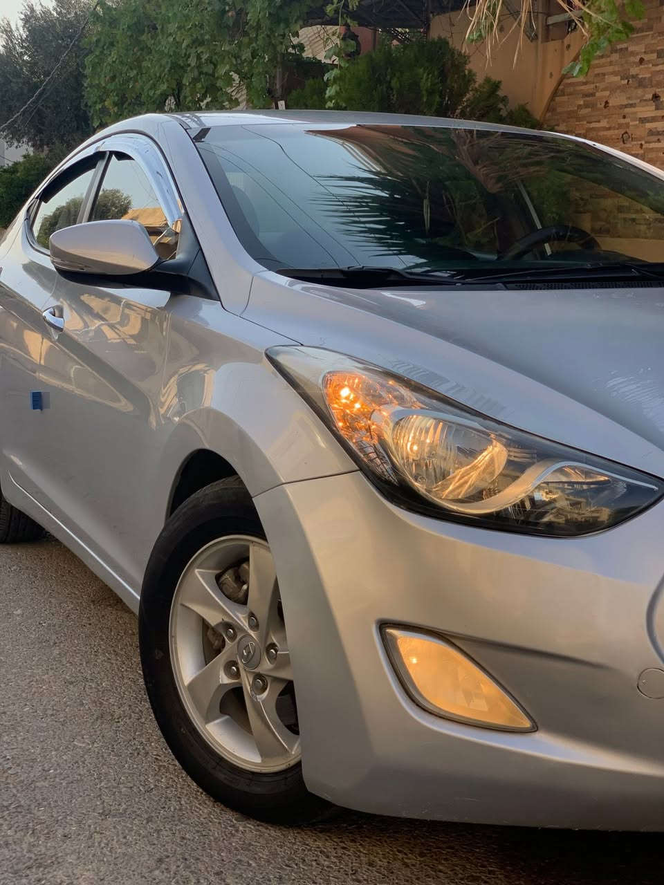 سلام عليكم
افانتي 2012 للبيع
تبريد لمس 
هيتر كشنات 
تحكم ستيرن
مري شفط
طخم  تايرات وباتري جديد 
كابون بانزين 
السعر 105 وبيه مجال بسيط
للاستفسار الاتصال عل الرقم 
0774 091 4259
مكان السيارة موصل
