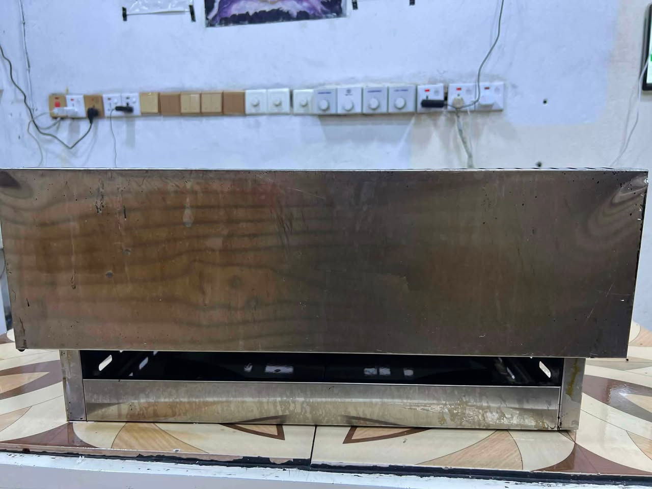 سەرەتابەناوی خوایگەورە
جیازی هەم بەرگر و شاورمە بۆفرۆشتن
شتی زۆرپاکو خاوینە برا لۆکە
شوین کەلار سمود 
ژم:***********

بۆنرخ نامەبنیرن یان پەیوەندی بەو ژمارەیەوە 
بکەن
