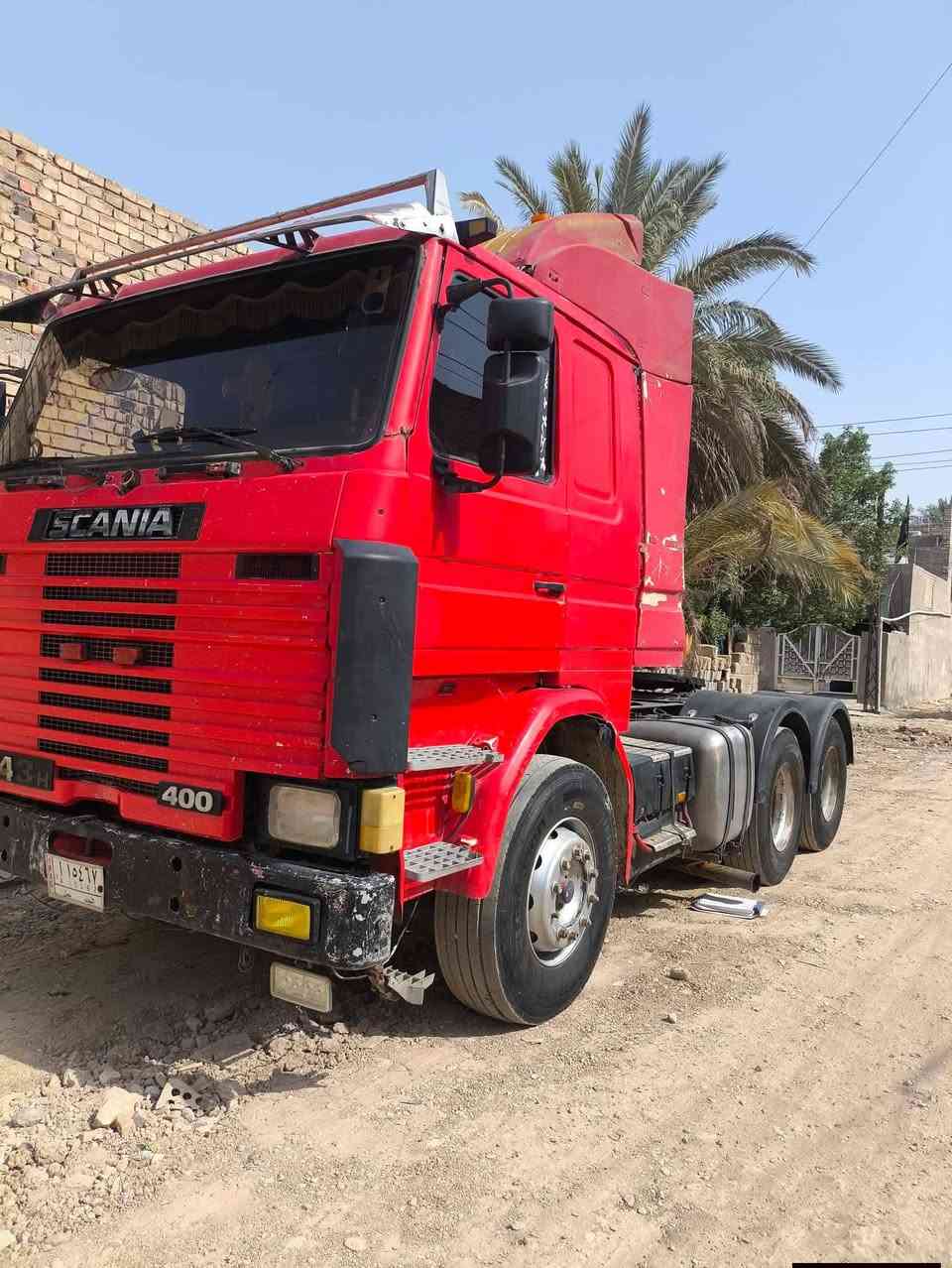 السلام عليكم سكانيا للبيع سنكل خلفي راس تريله مربوطه فلات ذات جوانب متحركه مكينه 8 بيها بخار شاصي كير اكسل كفاله عامه سعرها 130 $ رجاءً مو شراي لا تخابر وتعبني فدوا اروحلك ***********
