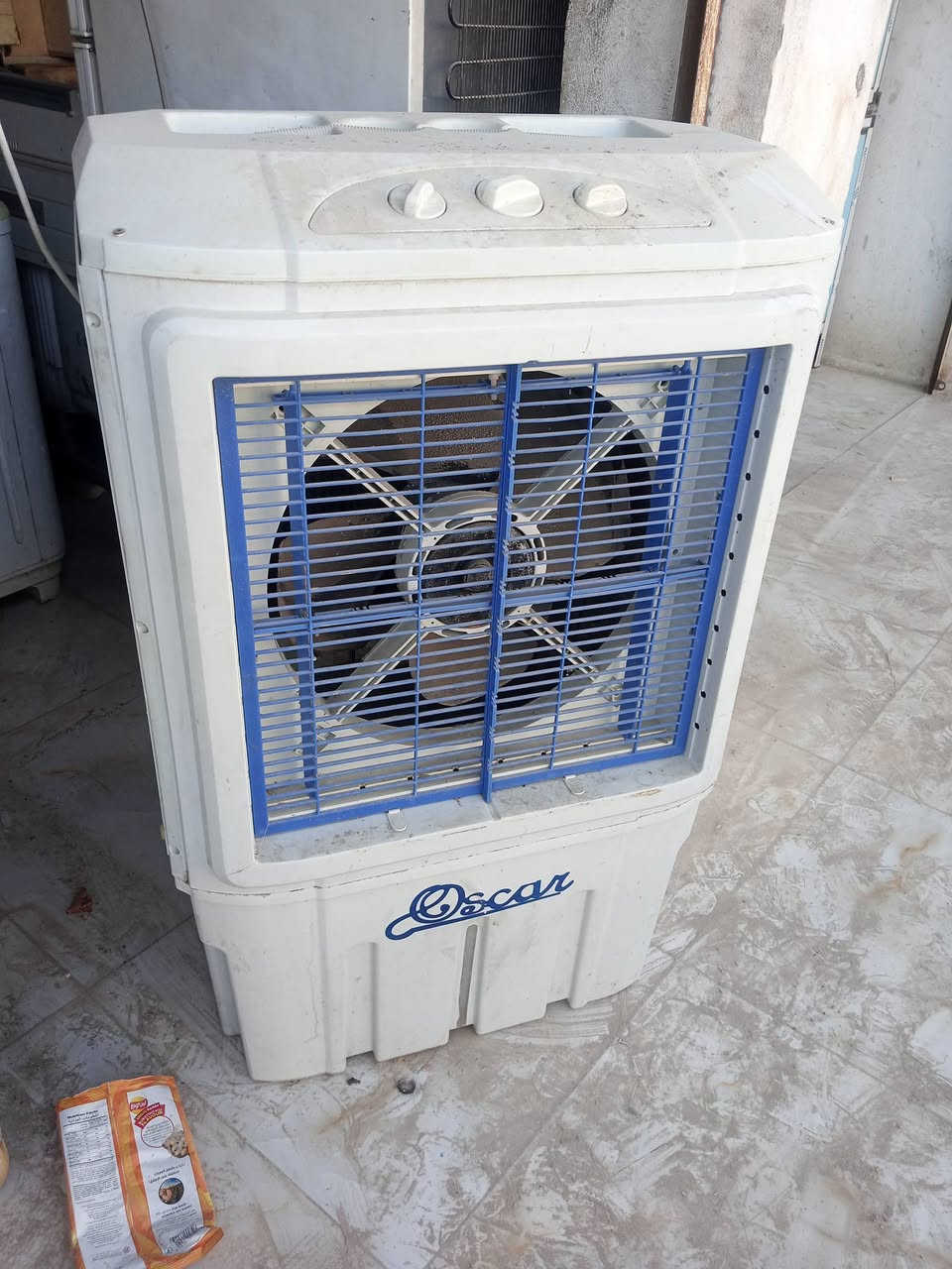 السلام عليكم .. 3 مبردات كونفيره شرط النضافه والتشغيل + غساله نضيفه شغاله غسل وتجفيف ع الفحص للاستفسار اكثر مراسلة الصفحه او الاتصال ع رقم *********** وات ساب
